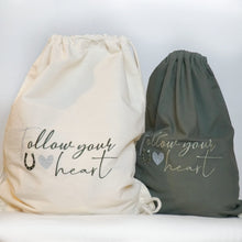 Laden Sie das Bild in den Galerie-Viewer, "Follow your heart" Gymbag - Biniebo